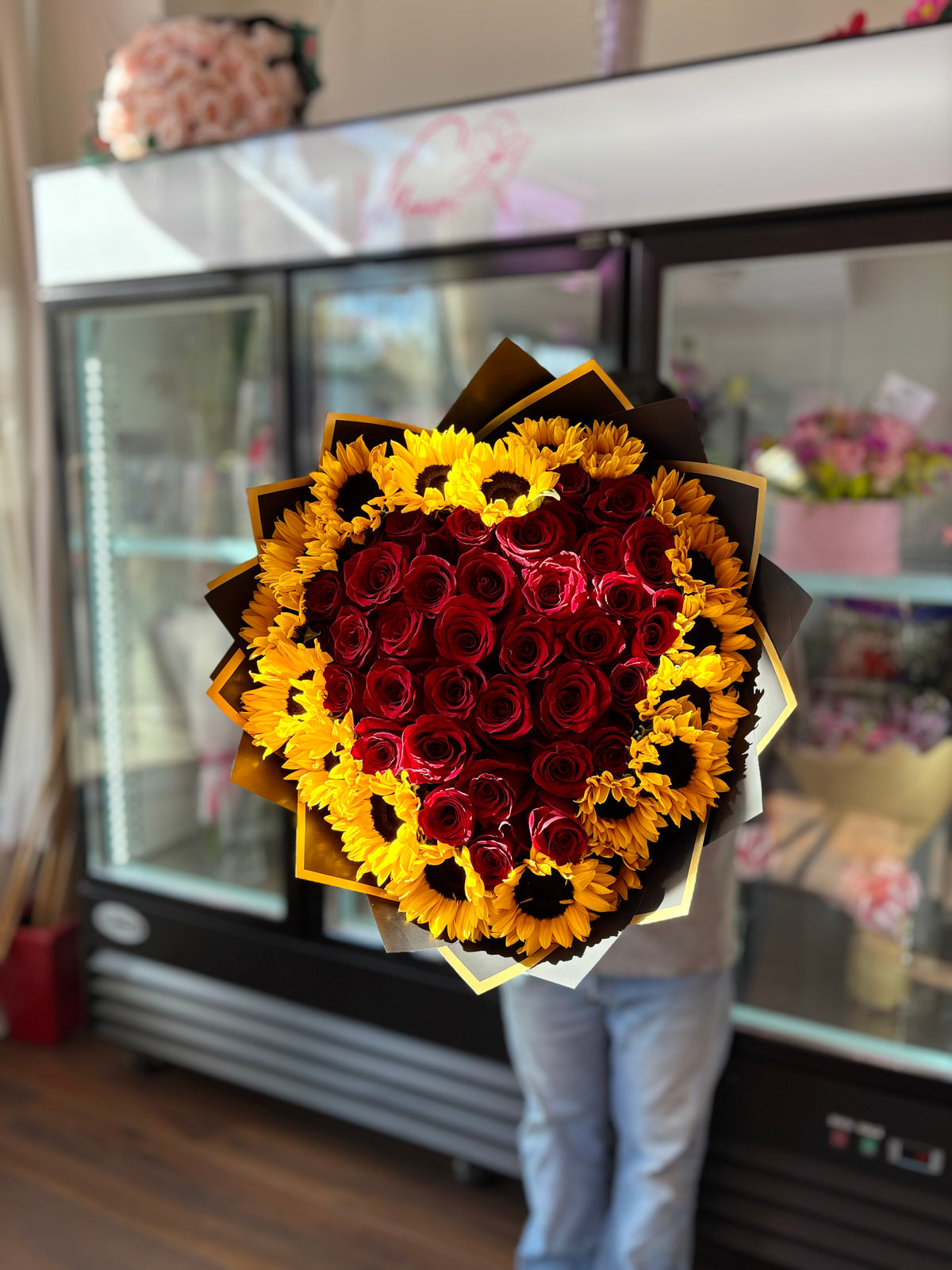 Heart Shaped Rose With Sunflower Rim