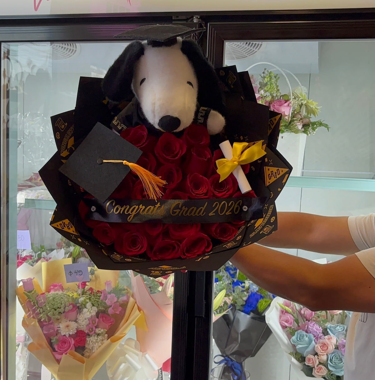 25 Red Snoopy Grad Bouquet